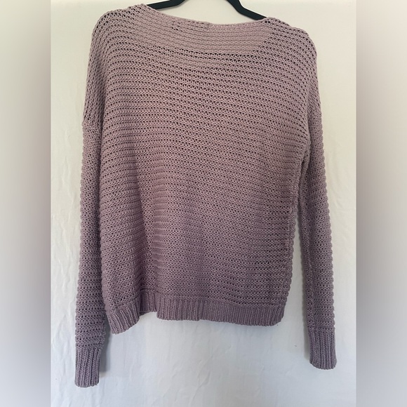Purple hollow out sweater - Picture 2 of 3